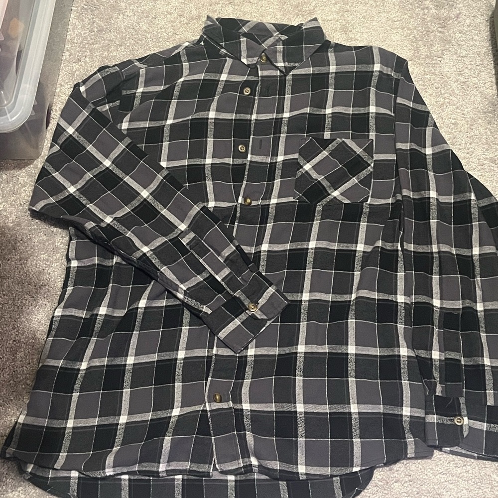 black and white flannel never worn